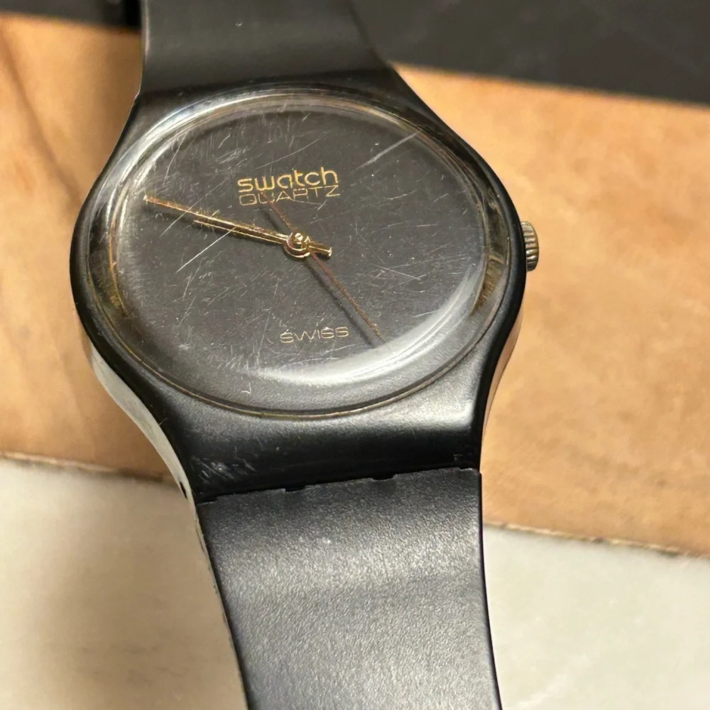 Swatch Vintage 1983 Rare Black Magic Classic Watch